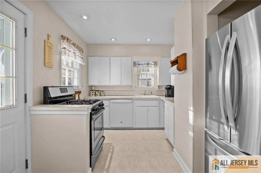 401 Fairview Avenue, Middlesex, New Jersey image 8