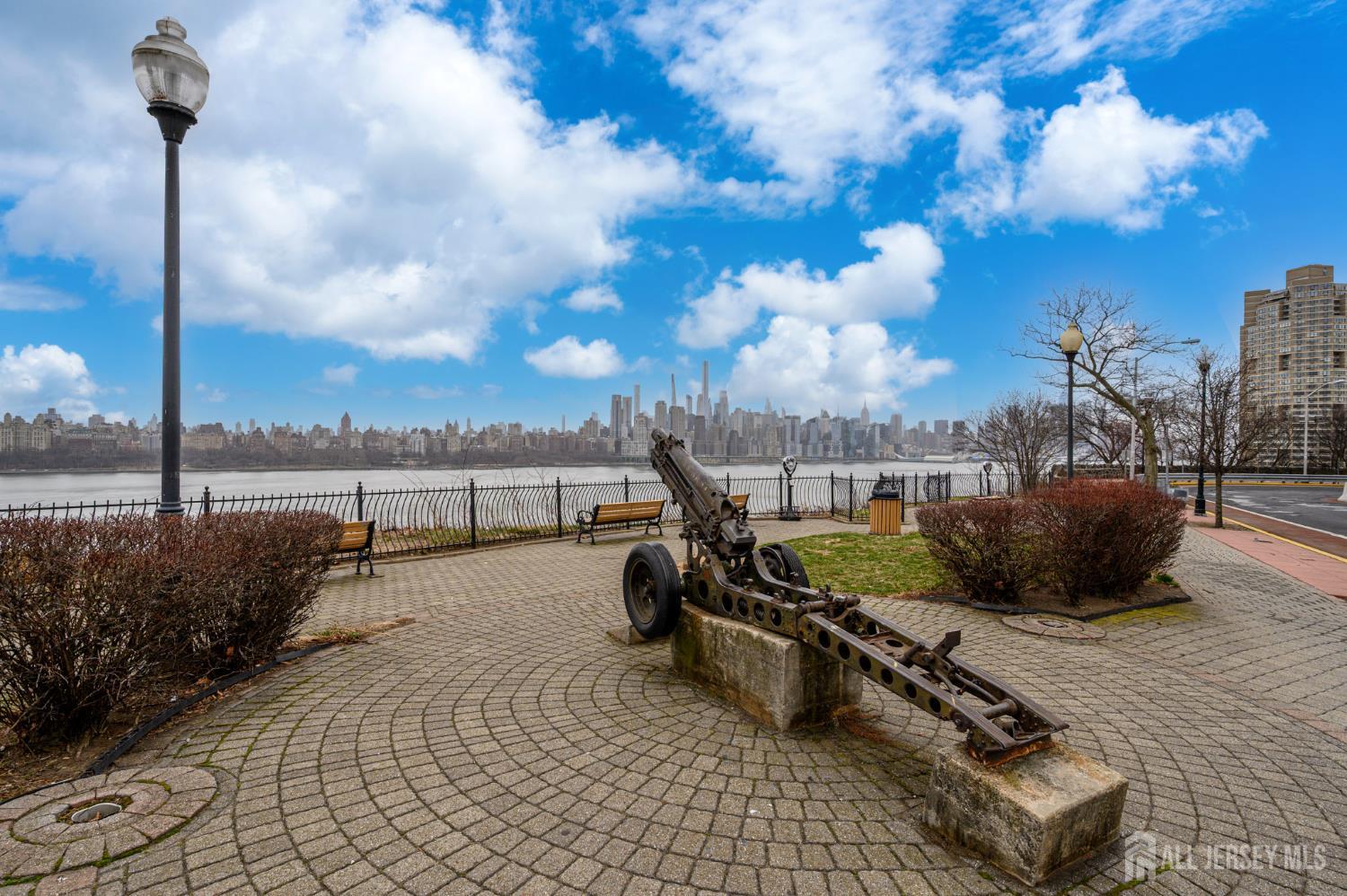 7435 Boulevard East #34, North Bergen, New Jersey image 17