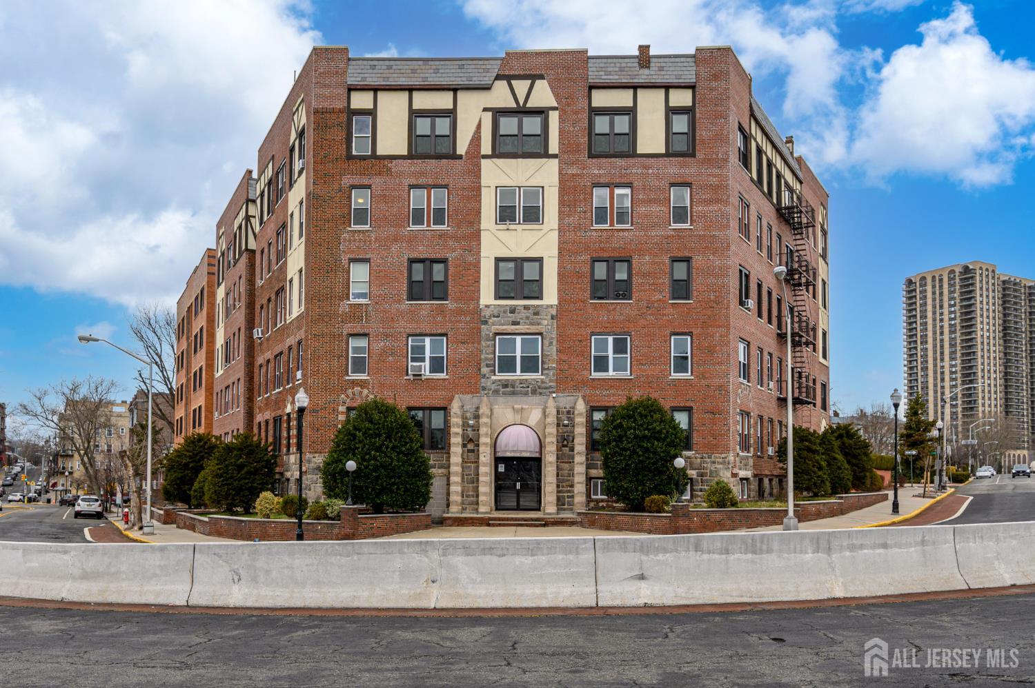 7435 Boulevard East #34, North Bergen, New Jersey image 1
