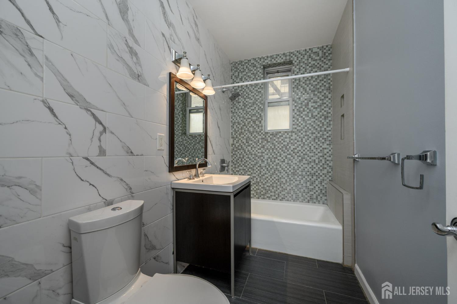 7435 Boulevard East #34, North Bergen, New Jersey image 12