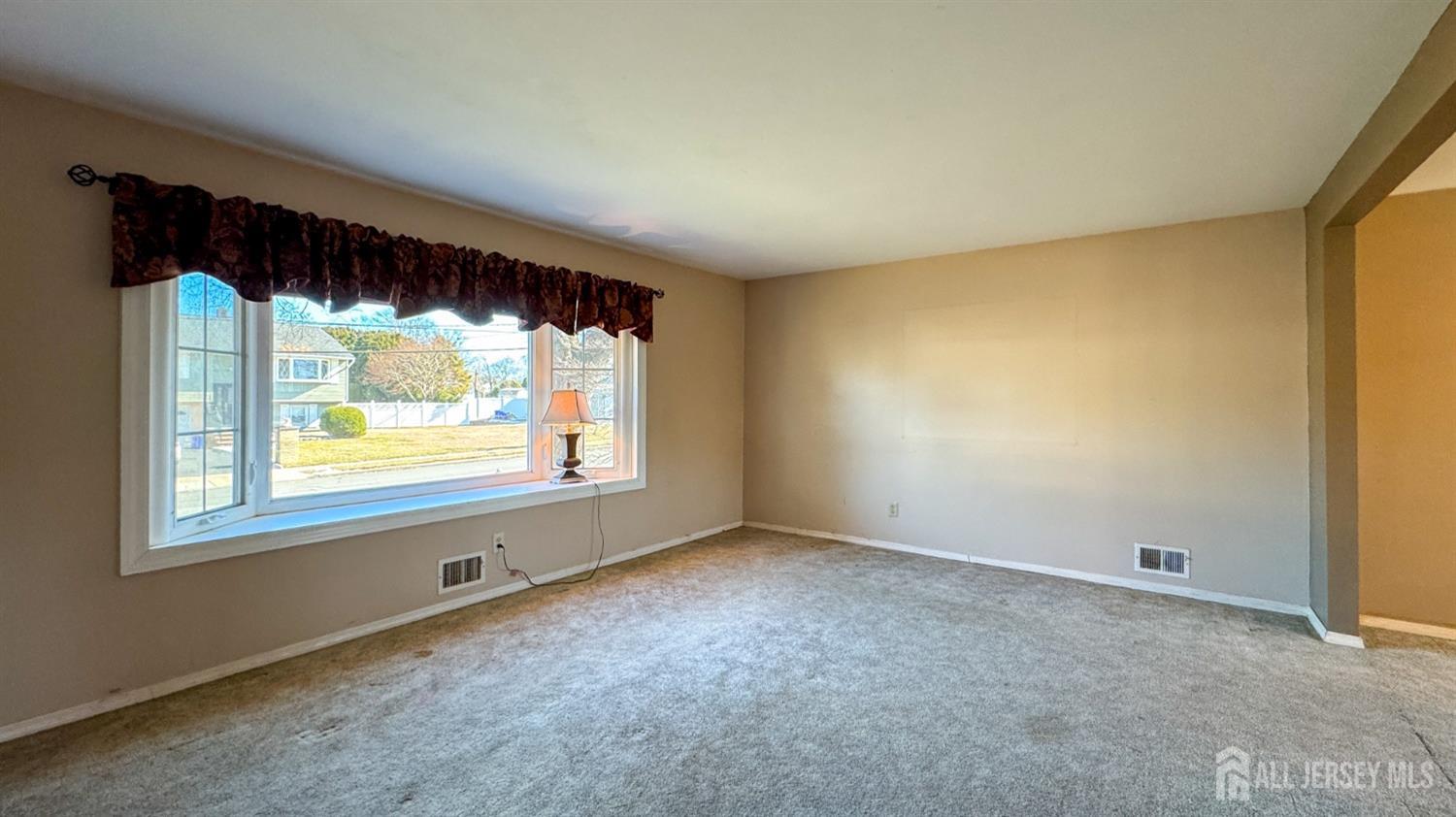 1464 Tooz Place, South Plainfield, New Jersey image 6