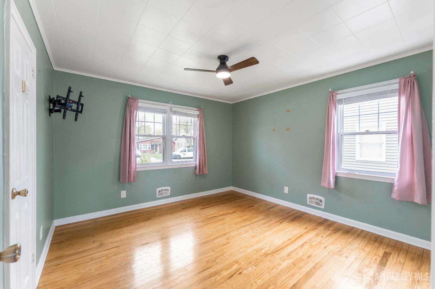 127 Remsen Avenue, Avenel, New Jersey image 8