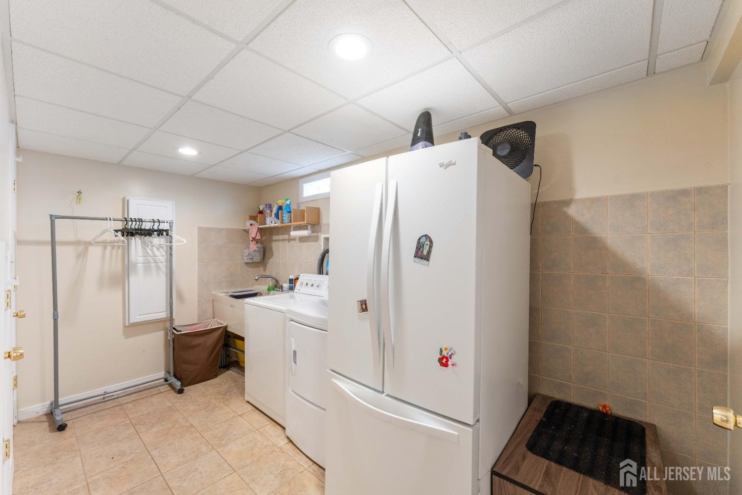 127 Remsen Avenue, Avenel, New Jersey image 17