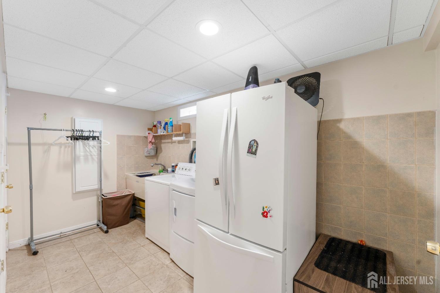 127 Remsen Avenue, Avenel, New Jersey image 22