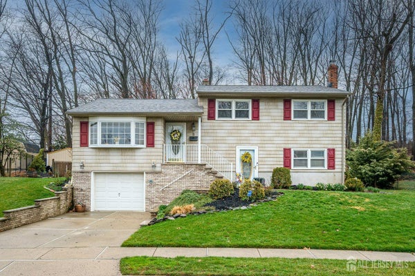 8 ADELPHI CT, EDISON, NJ 08837 - Image 4773e10e8c4efe276a8775cdaa792ea4/3898200391