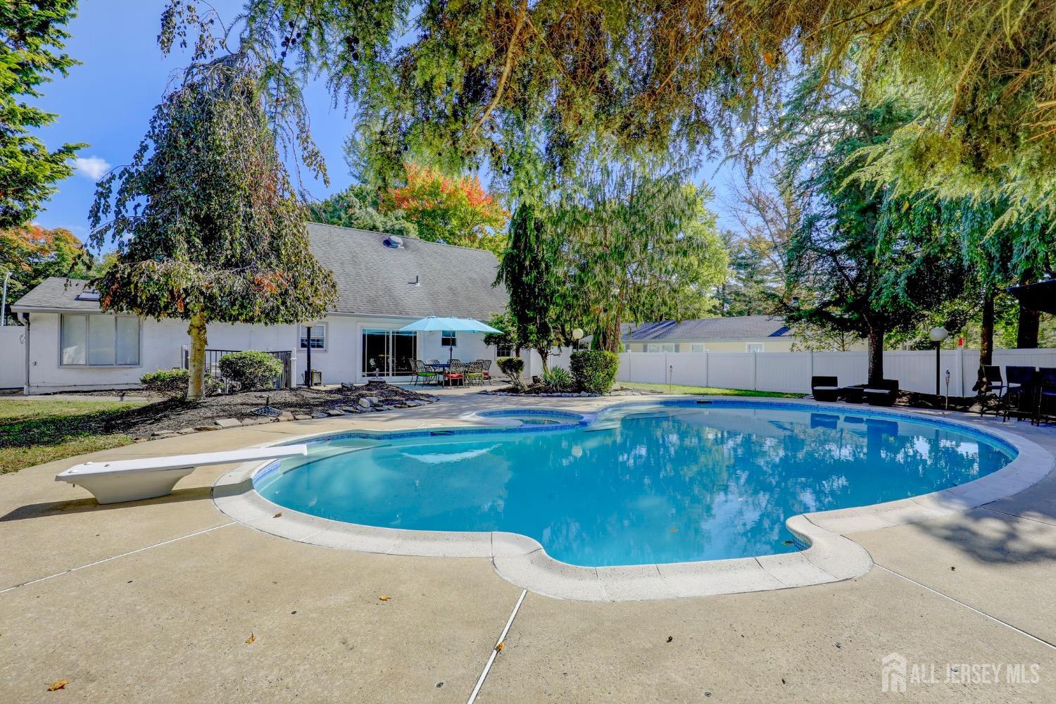 67 Maxwell Lane, Manalapan, New Jersey image 25