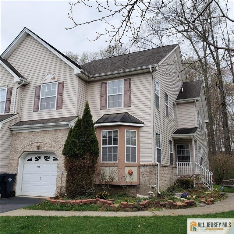 212 Hawthorne Road