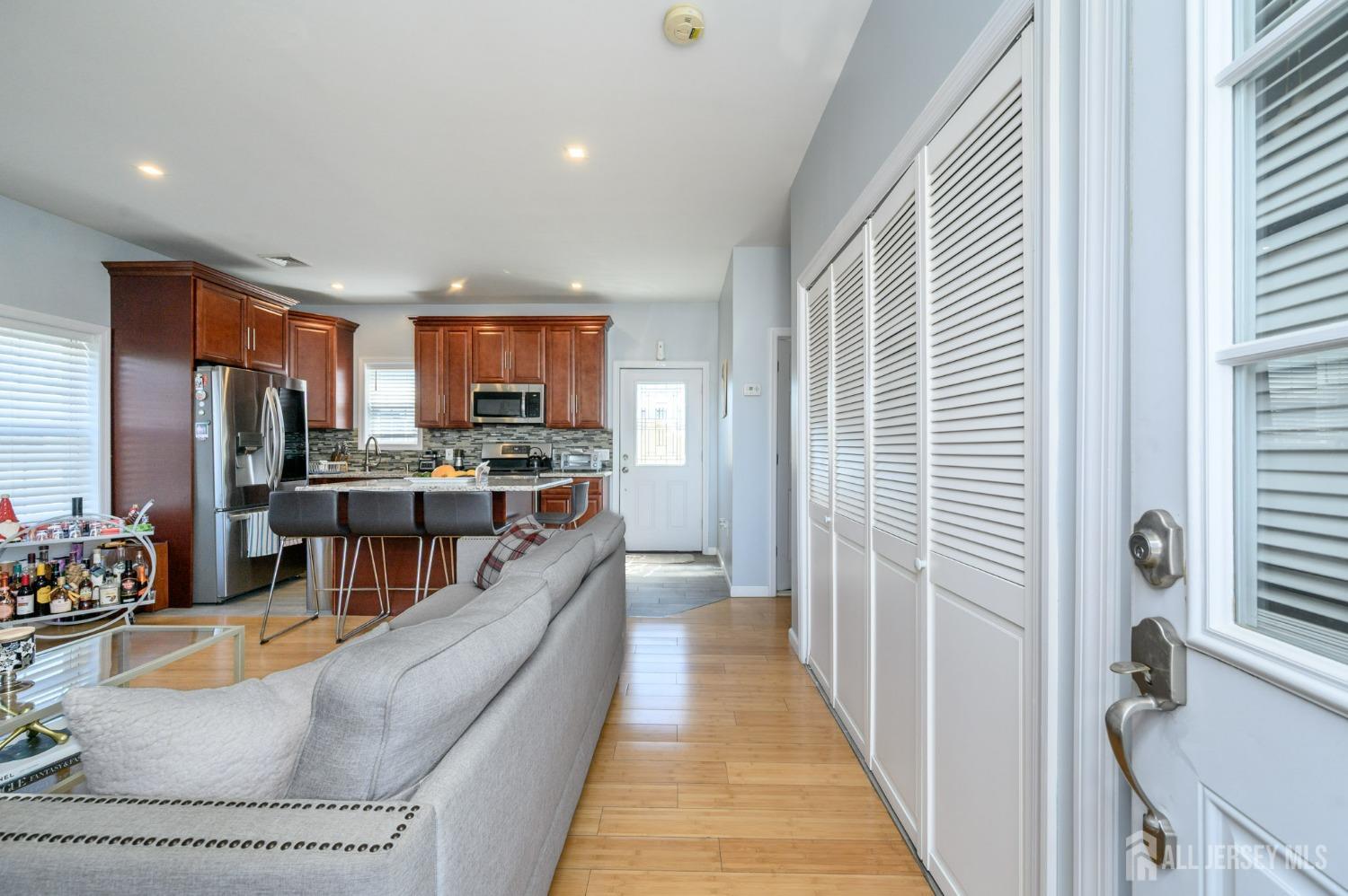 1 Helen Drive, Moonachie, New Jersey image 3
