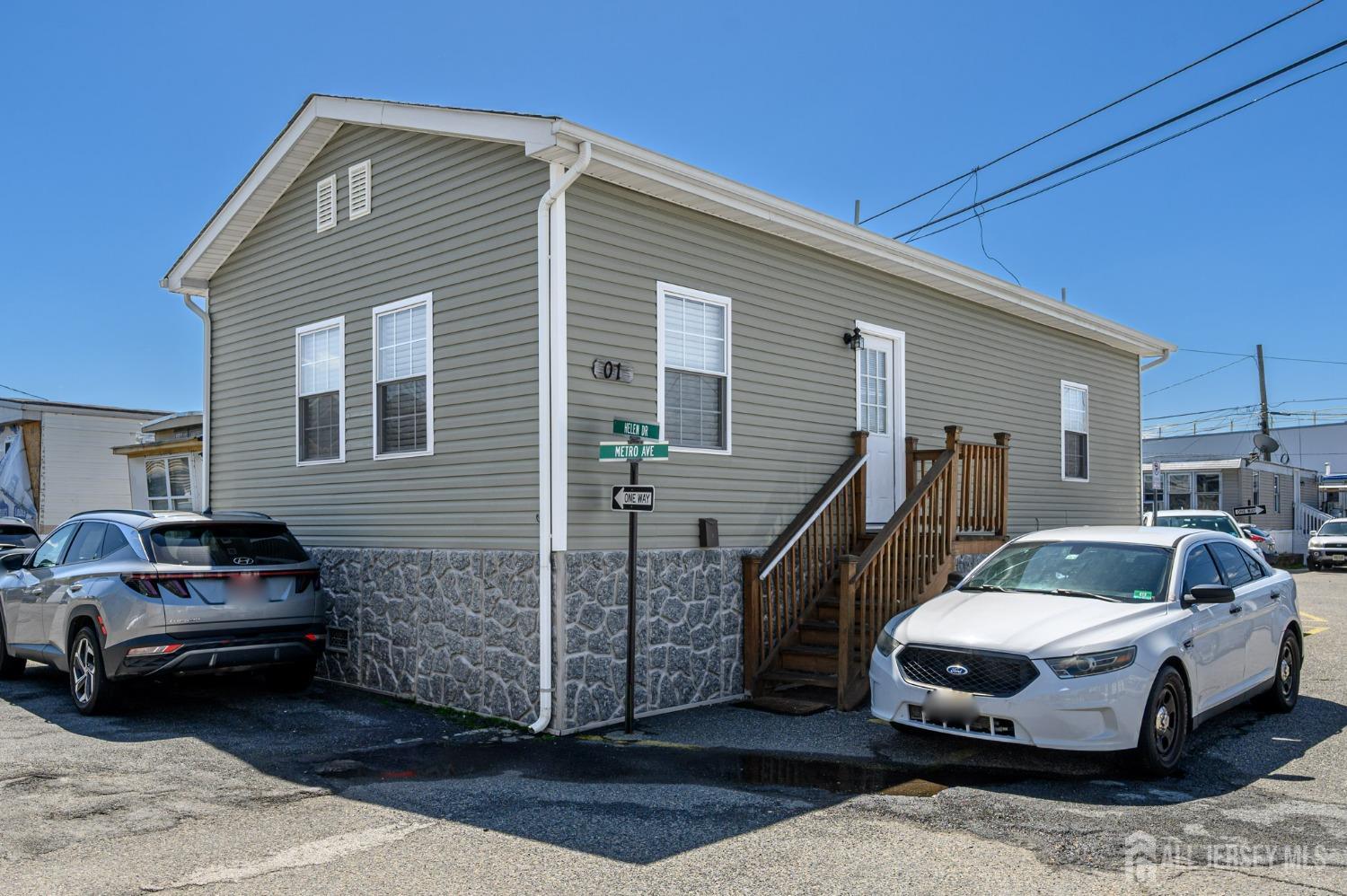 1 Helen Drive, Moonachie, New Jersey image 1