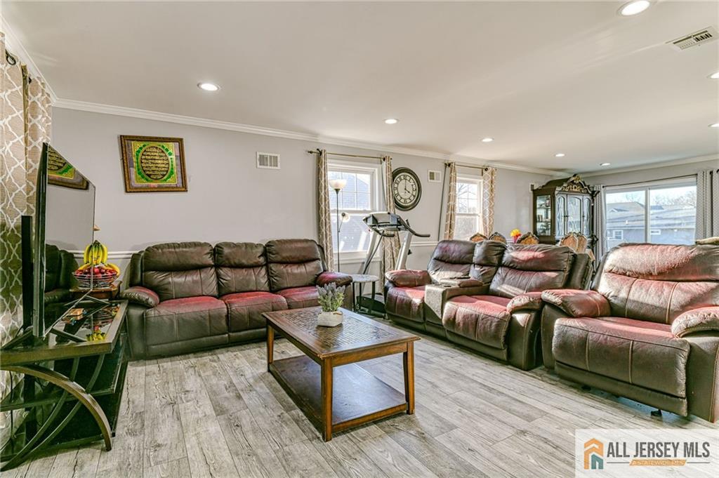 230 Park Avenue, Piscataway, New Jersey image 10