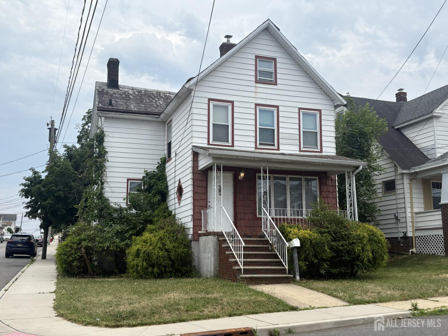 Photo 1 of 17 — 52 Dane Street, Sayreville, NJ 08872