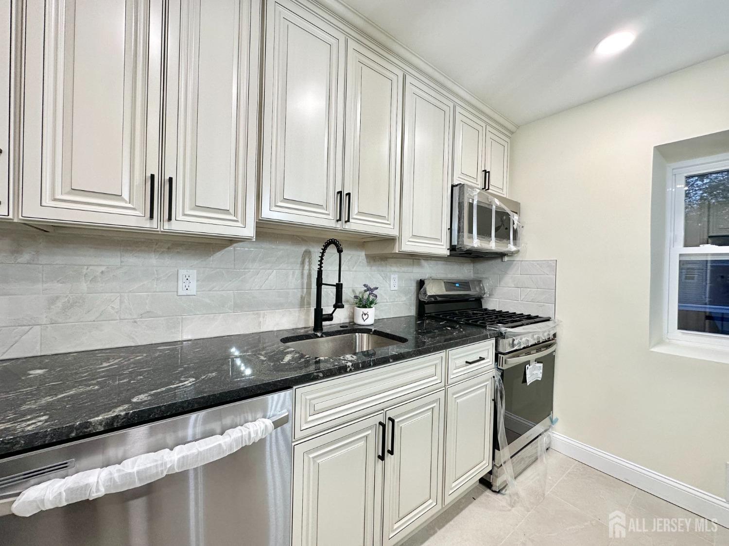 4 Joseph Court, Old Bridge, New Jersey image 10