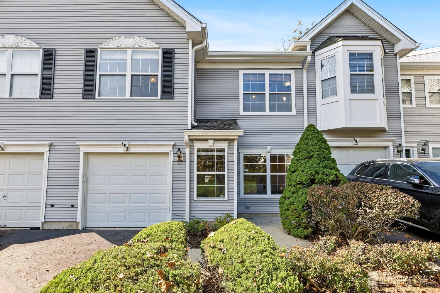 103 Creststone Circle