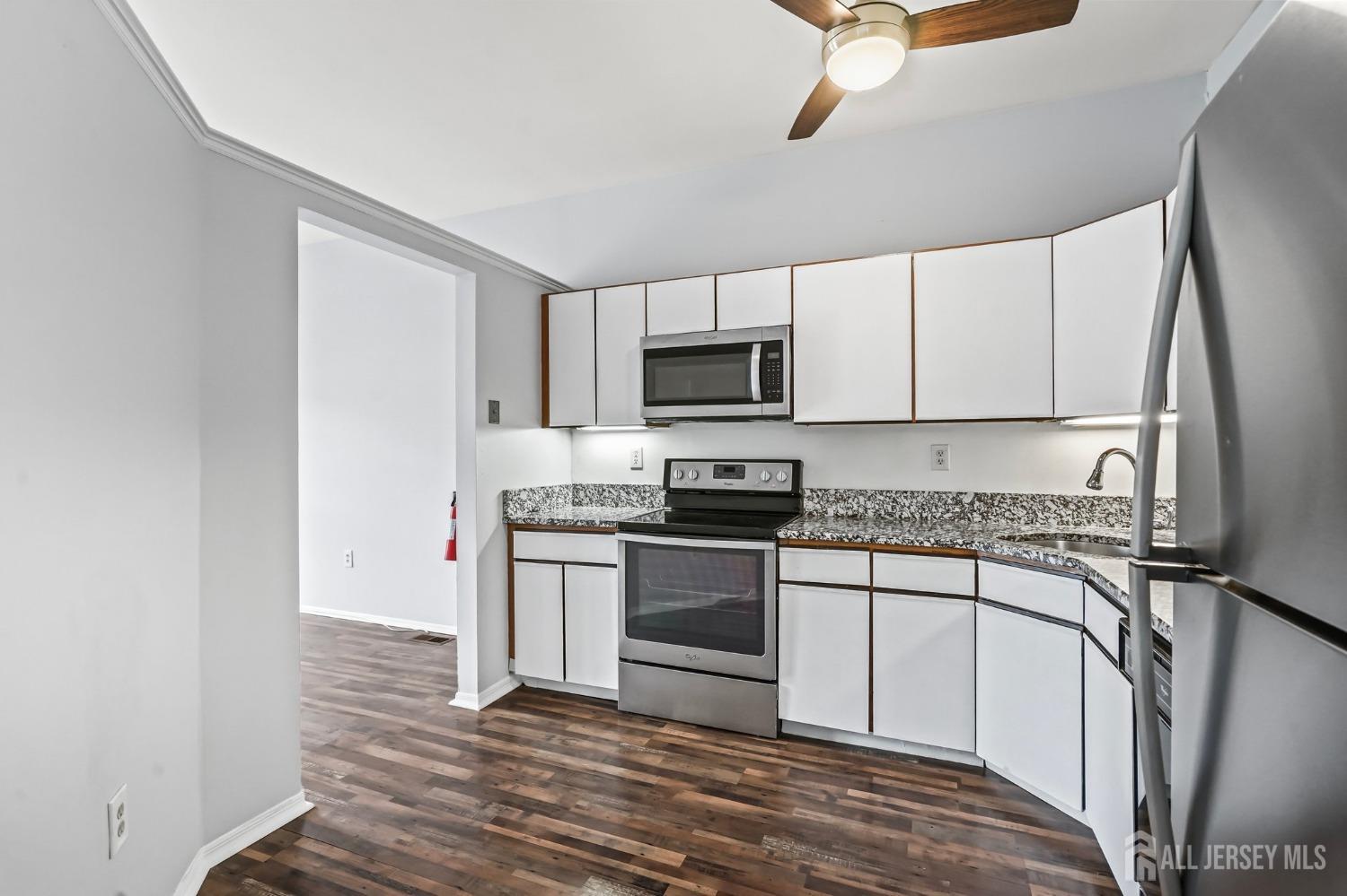 3 Cambridge Drive #3C, Monroe Township, New Jersey image 7