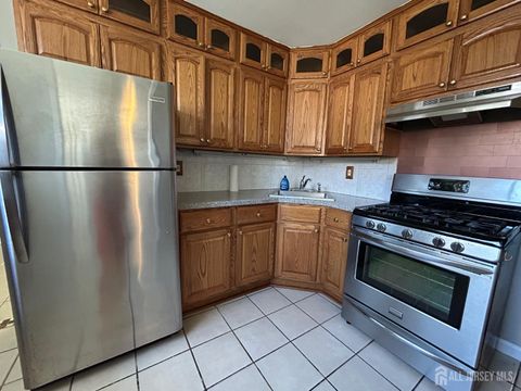 Homes For Rent - 205 College Drive<br/> Edison, NJ 08817