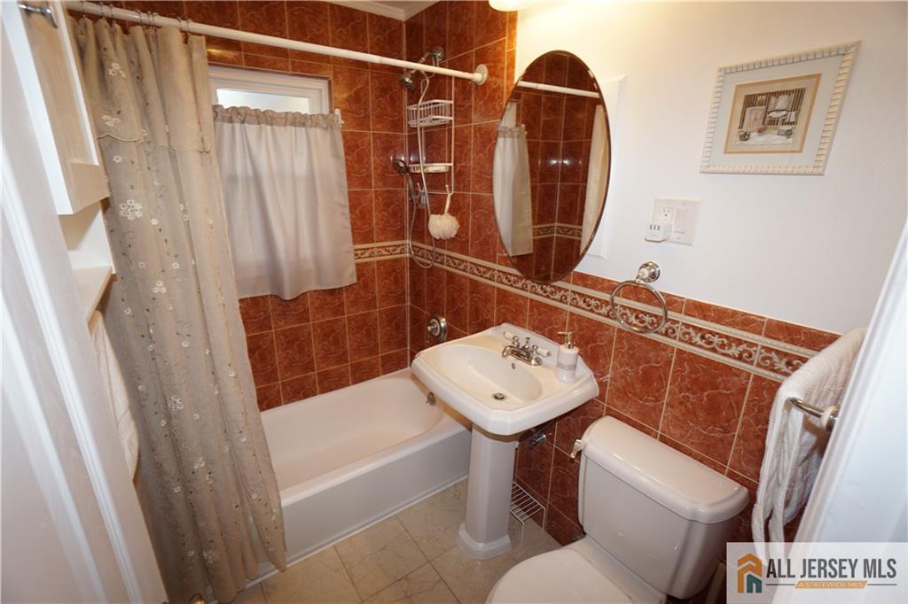 25 Clover Avenue, Colonia, New Jersey image 30