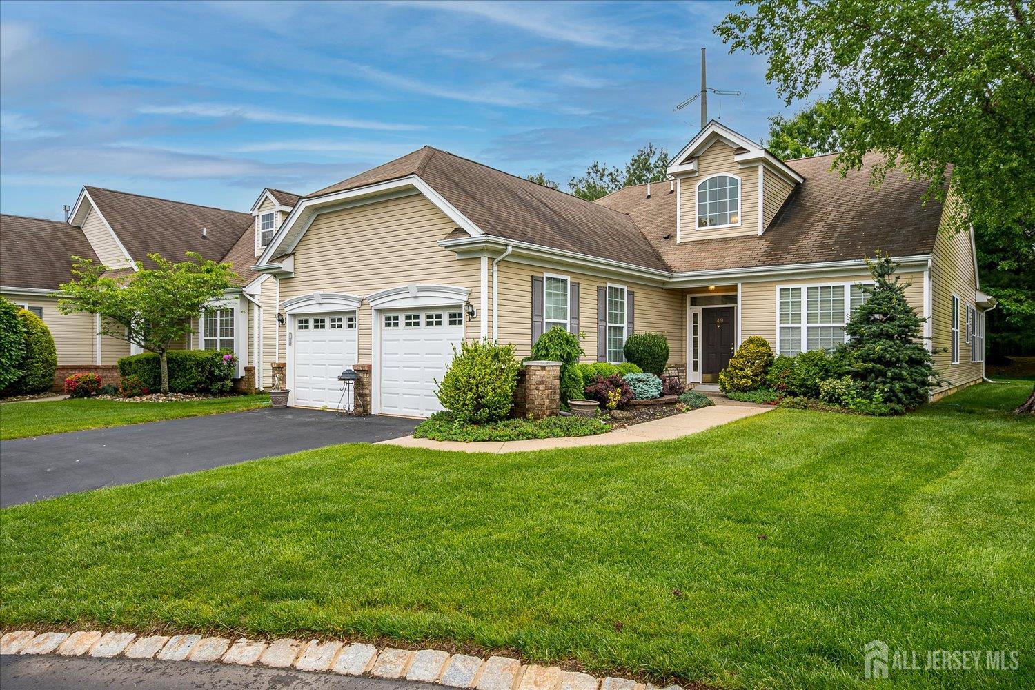 249 Spring Meadow Way, Monroe Township, New Jersey image 2