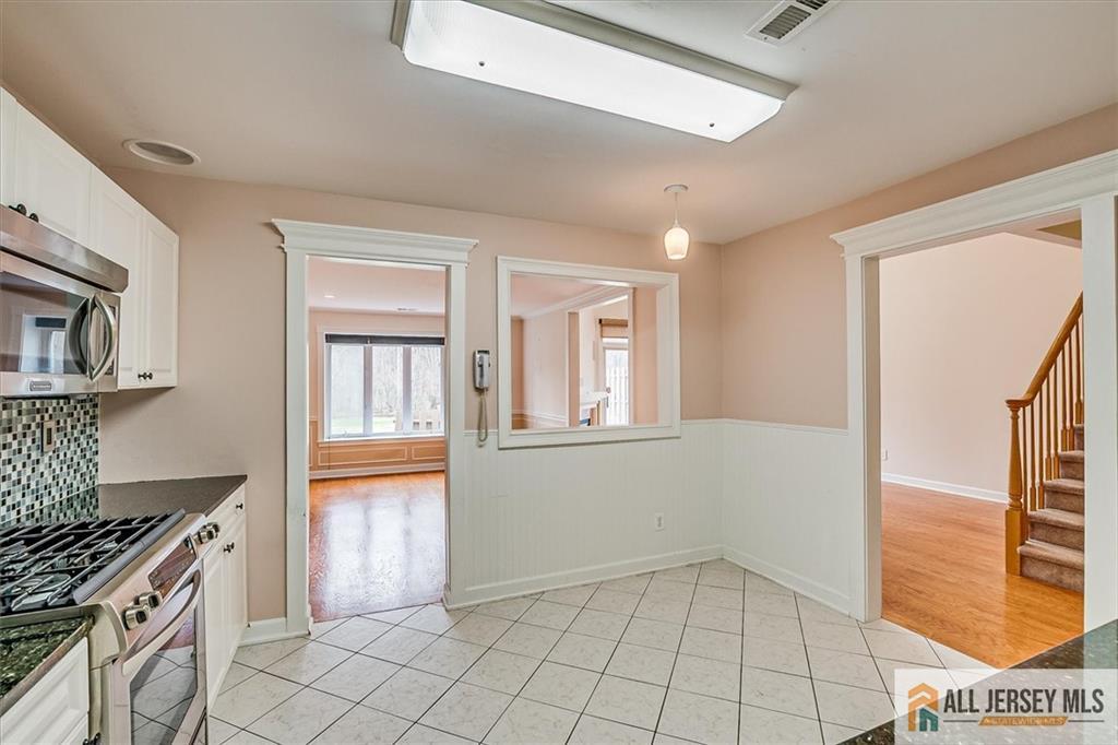 144 Coppertree Court #144, Edison, New Jersey image 13