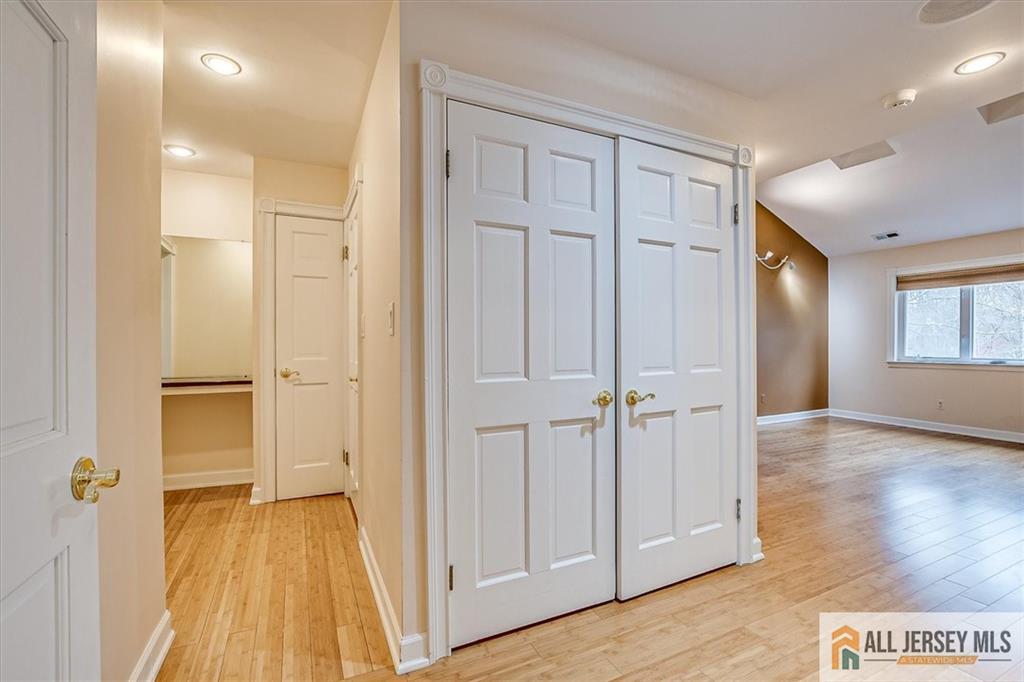144 Coppertree Court #144, Edison, New Jersey image 16