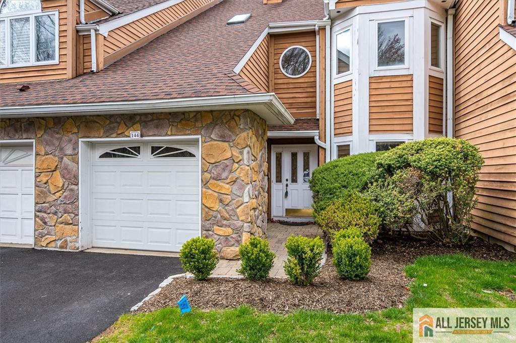 144 Coppertree Court #144, Edison, New Jersey image 1