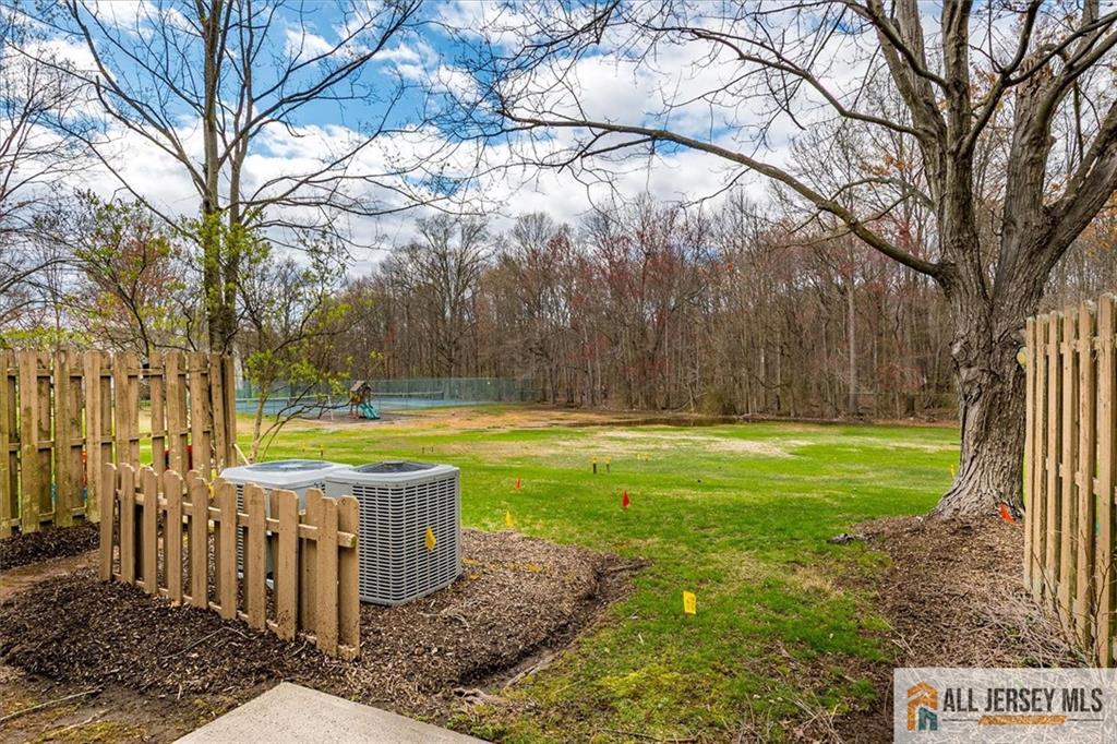 144 Coppertree Court #144, Edison, New Jersey image 38