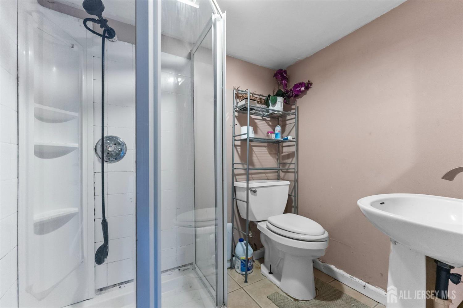 359 Thomas Street, Perth Amboy, New Jersey image 10
