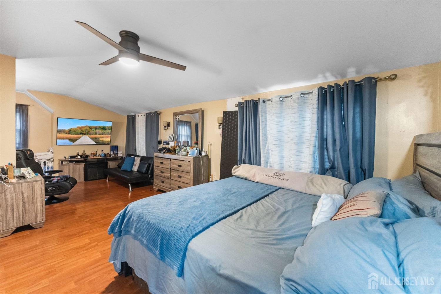 359 Thomas Street, Perth Amboy, New Jersey image 21