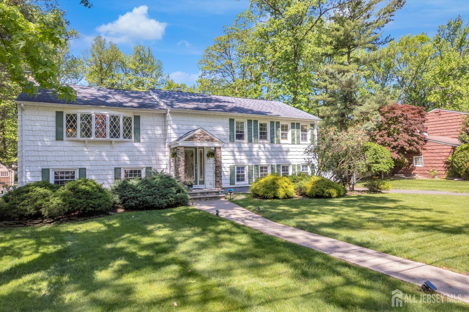 17 Tamarack Road, Edison, New Jersey image 2
