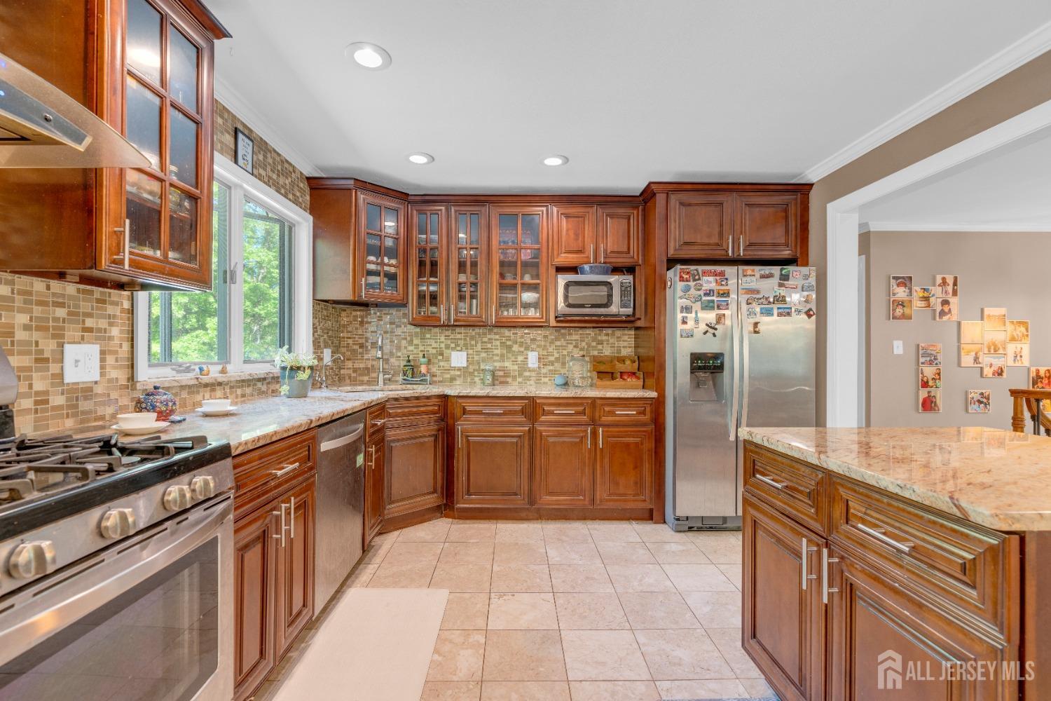 17 Tamarack Road, Edison, New Jersey image 15