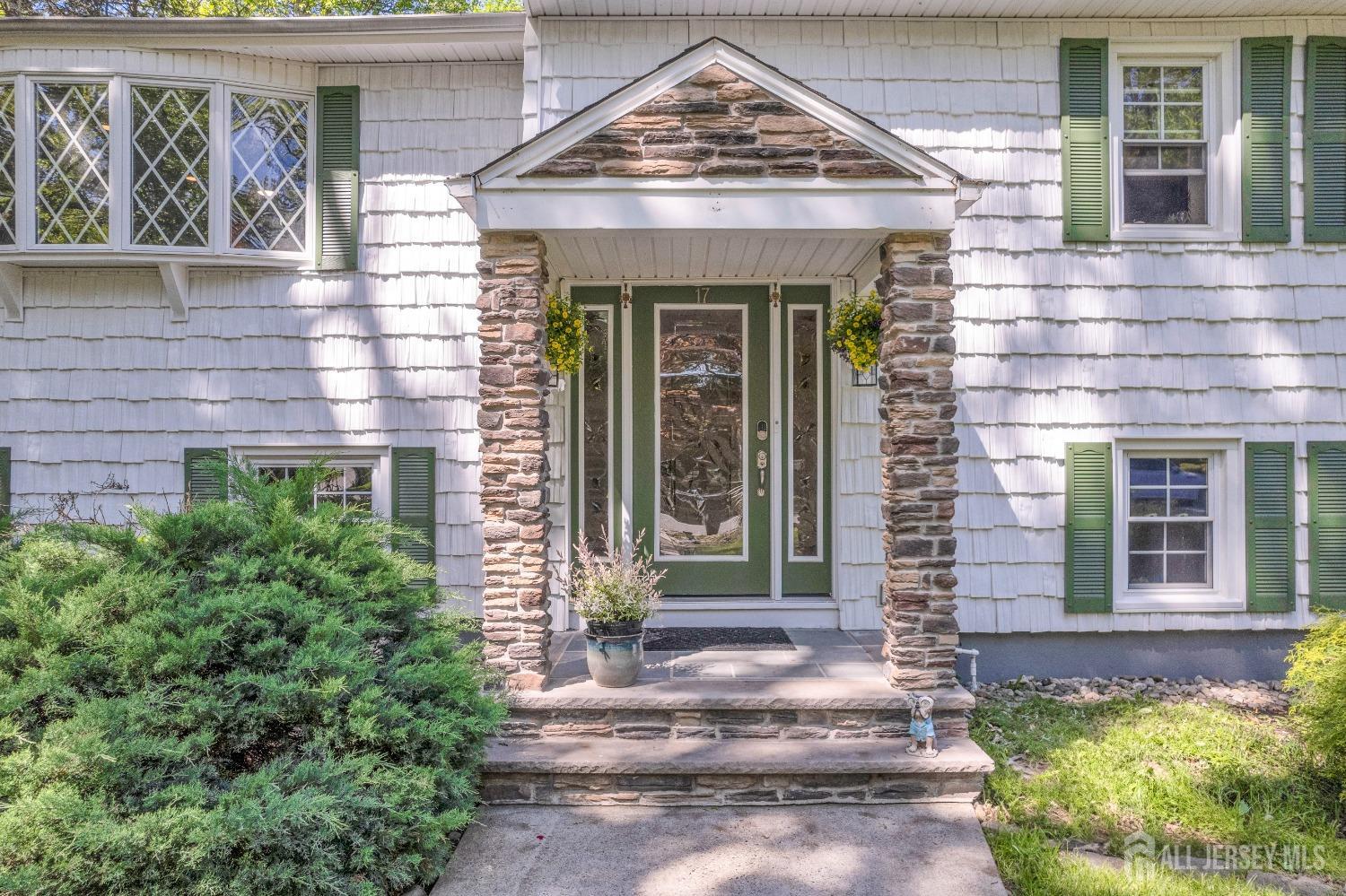 17 Tamarack Road, Edison, New Jersey image 6