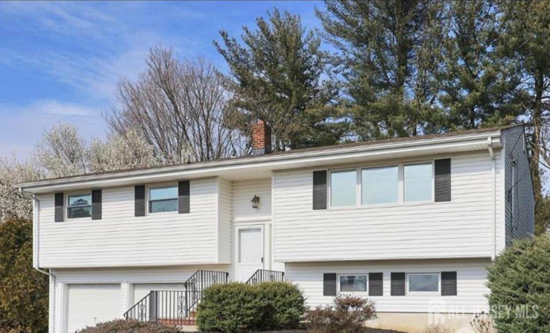 205 N Moetz Drive, Milltown, New Jersey image 1