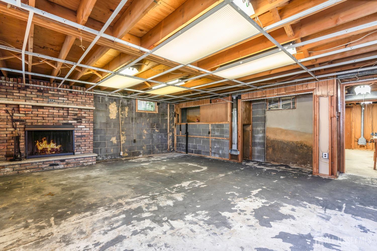 48 Bradford Road, East Brunswick, New Jersey image 29