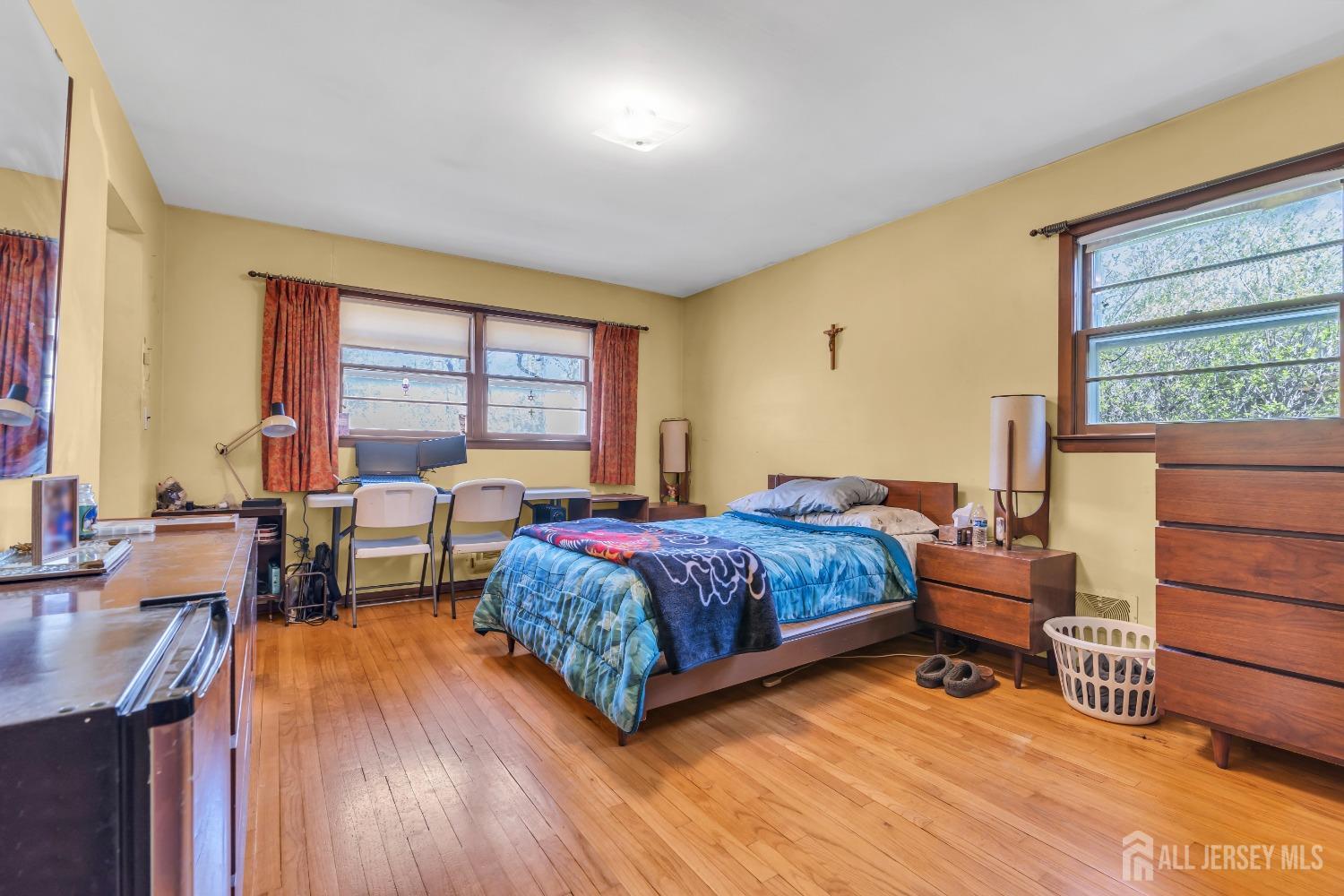 48 Bradford Road, East Brunswick, New Jersey image 5