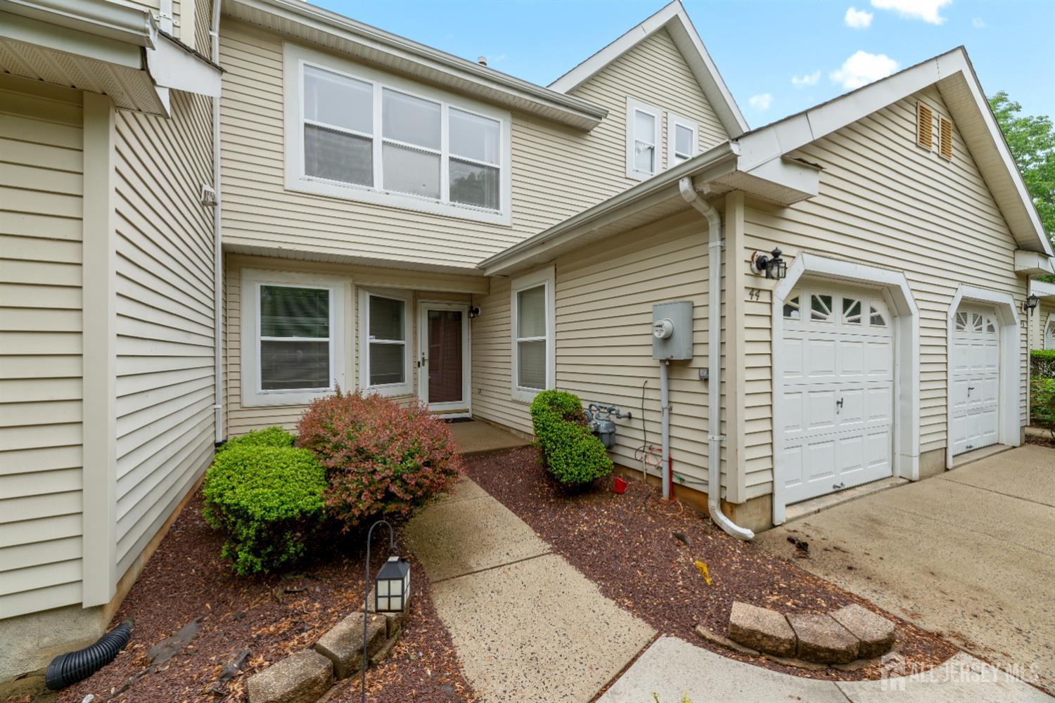 44 Treat Lane, East Brunswick, New Jersey image 2