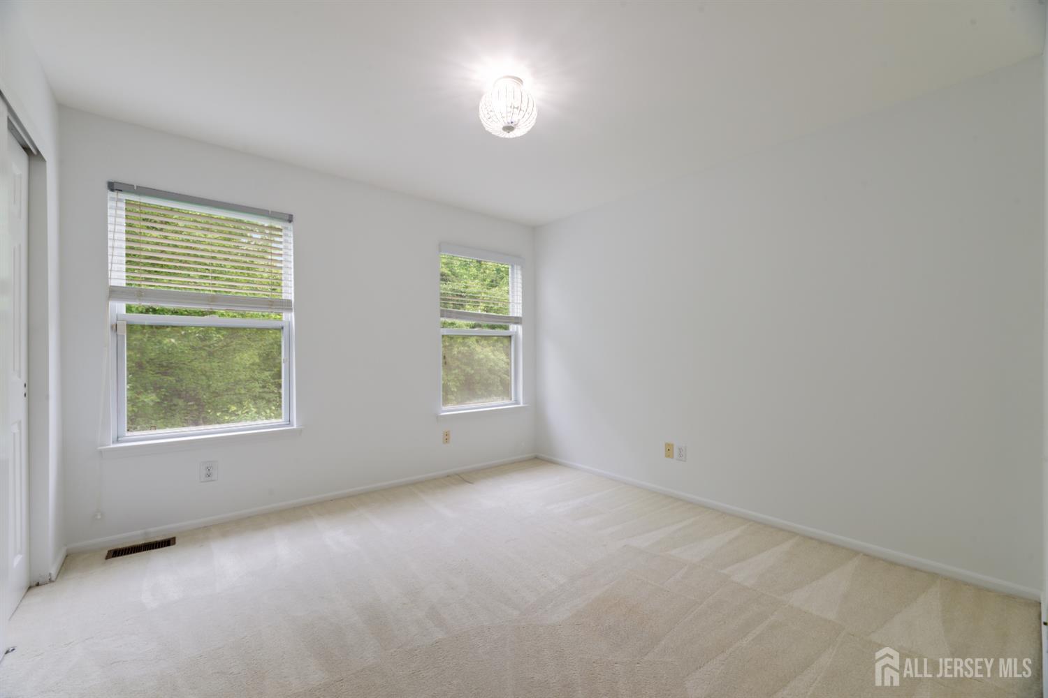 44 Treat Lane, East Brunswick, New Jersey image 20