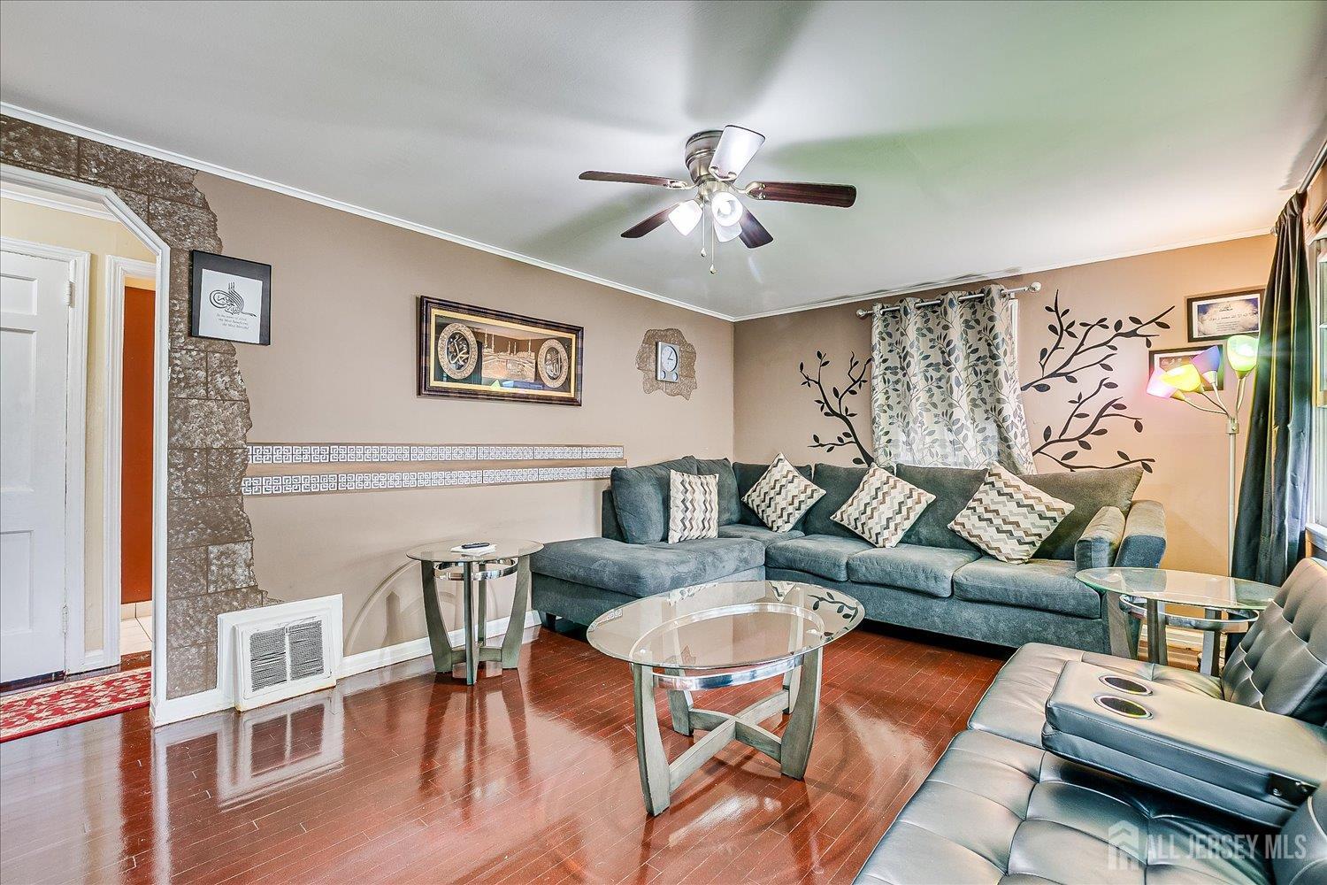 115 W Woodbridge Avenue, Iselin, New Jersey image 5