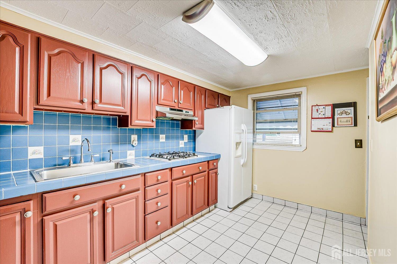 115 W Woodbridge Avenue, Iselin, New Jersey image 8
