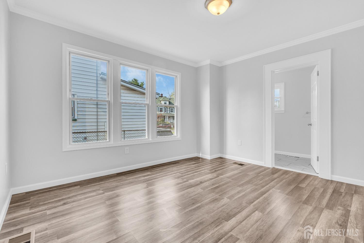 211 S Washington Avenue, Dunellen, New Jersey image 10