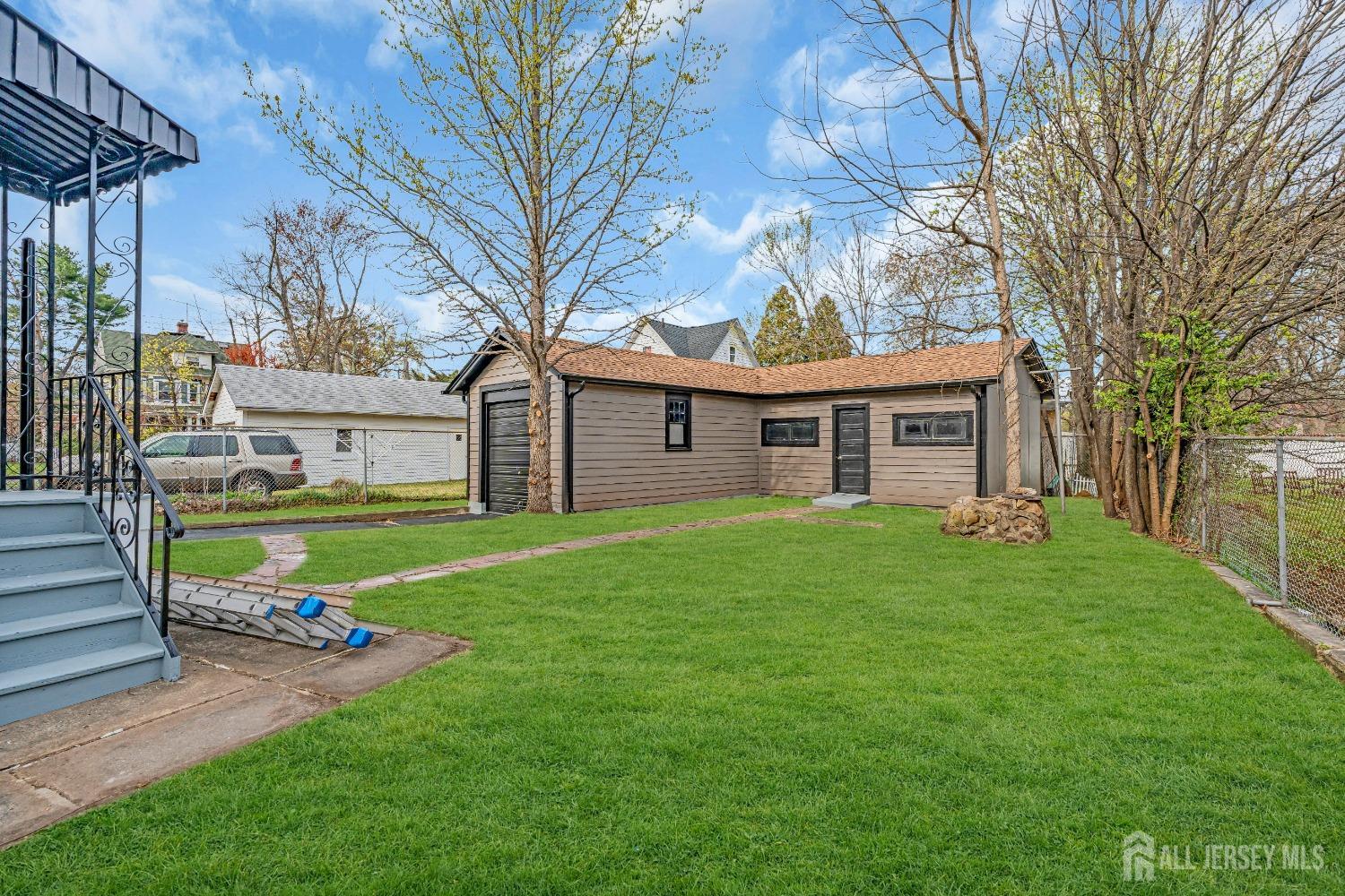 211 S Washington Avenue, Dunellen, New Jersey image 30
