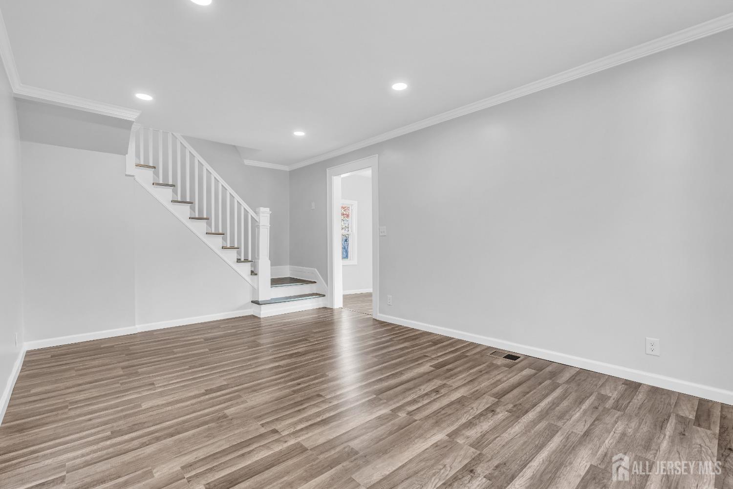 211 S Washington Avenue, Dunellen, New Jersey image 8