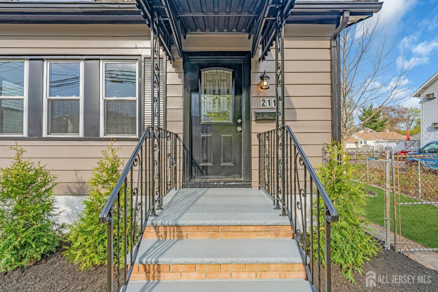 211 S Washington Avenue, Dunellen, New Jersey image 4