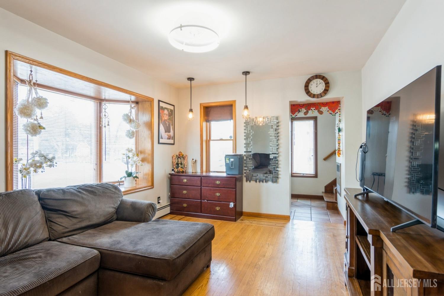 40 Riverview Avenue, Piscataway, New Jersey image 3