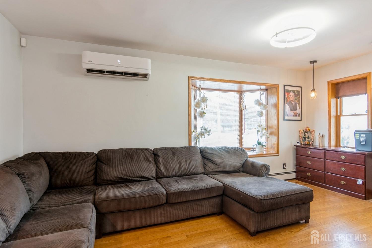 40 Riverview Avenue, Piscataway, New Jersey image 4
