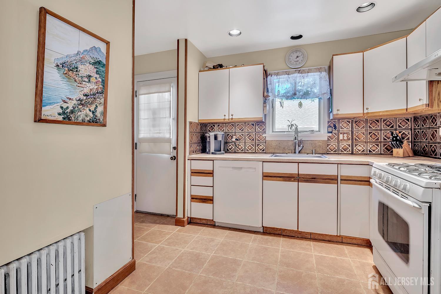 436 2nd Street, Dunellen, New Jersey image 16