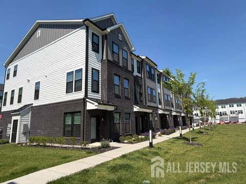 Townhouse For Rent - 202 Lyla Lane<br/> New Brunswick, NJ 08901