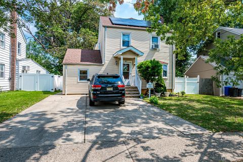 160 Carteret Avenue, Carteret, NJ 07008 - MLS#: 2513796R