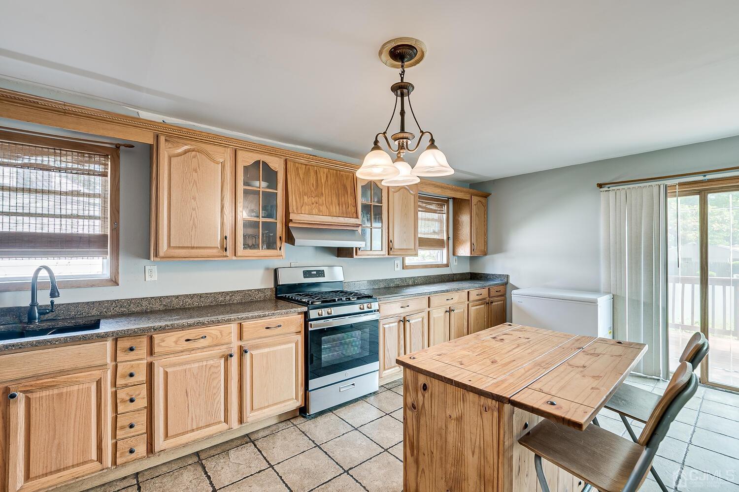 160 Carteret Avenue, Carteret, New Jersey image 15