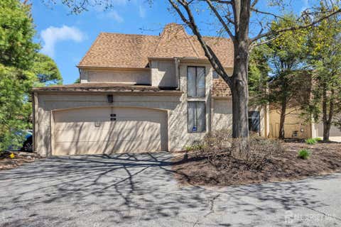 Condo For Sale - 9 Carriage Place<br/> Middlesex County, Edison, NJ 08820