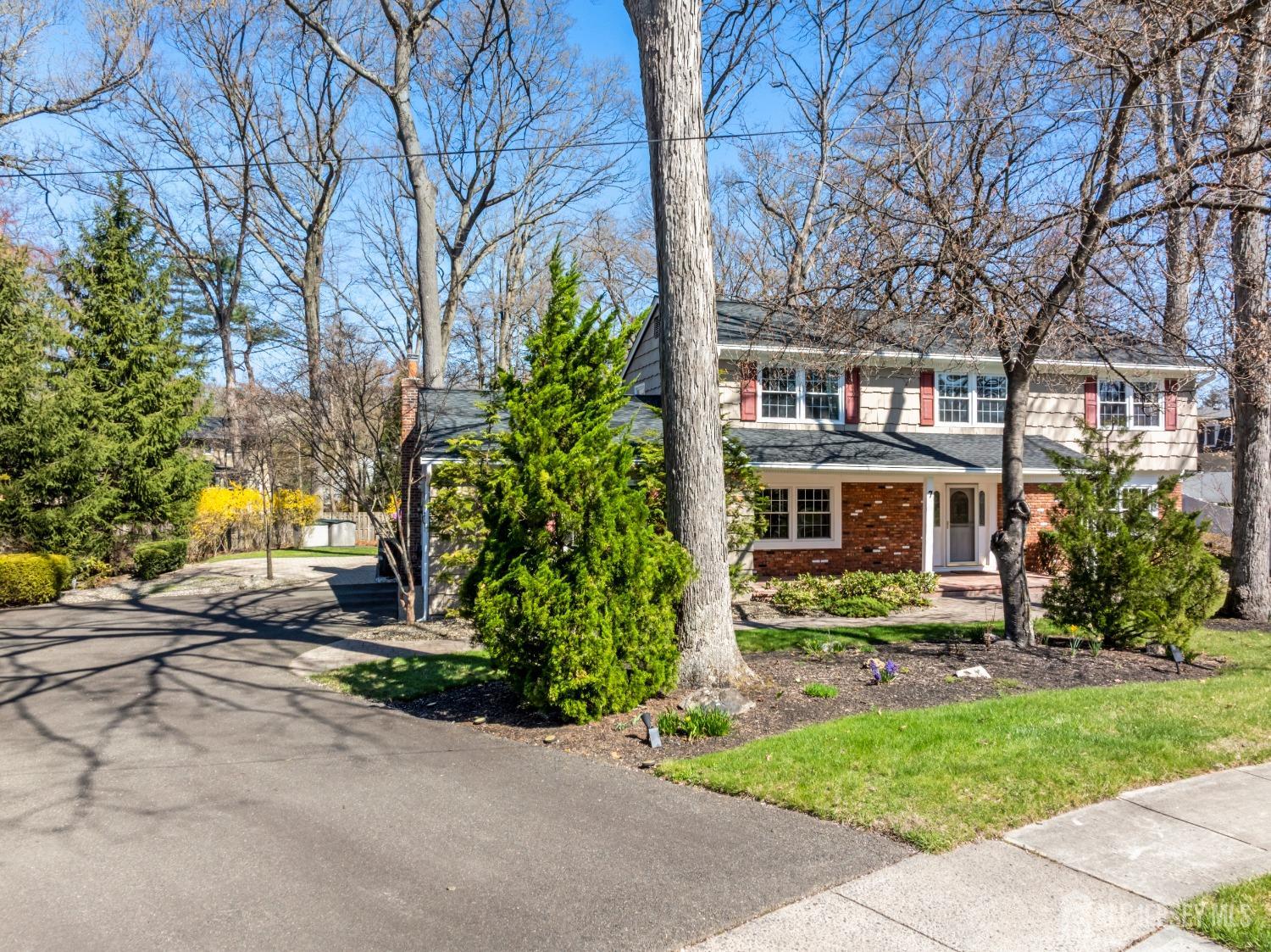 7 Carlton Court, East Brunswick, New Jersey image 4