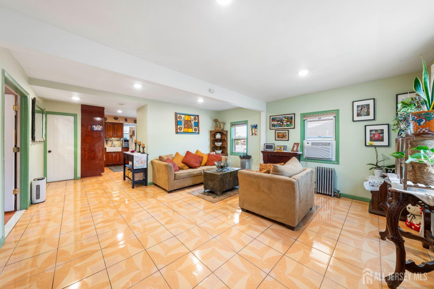 1814 Hamilton Boulevard, South Plainfield, New Jersey image 2